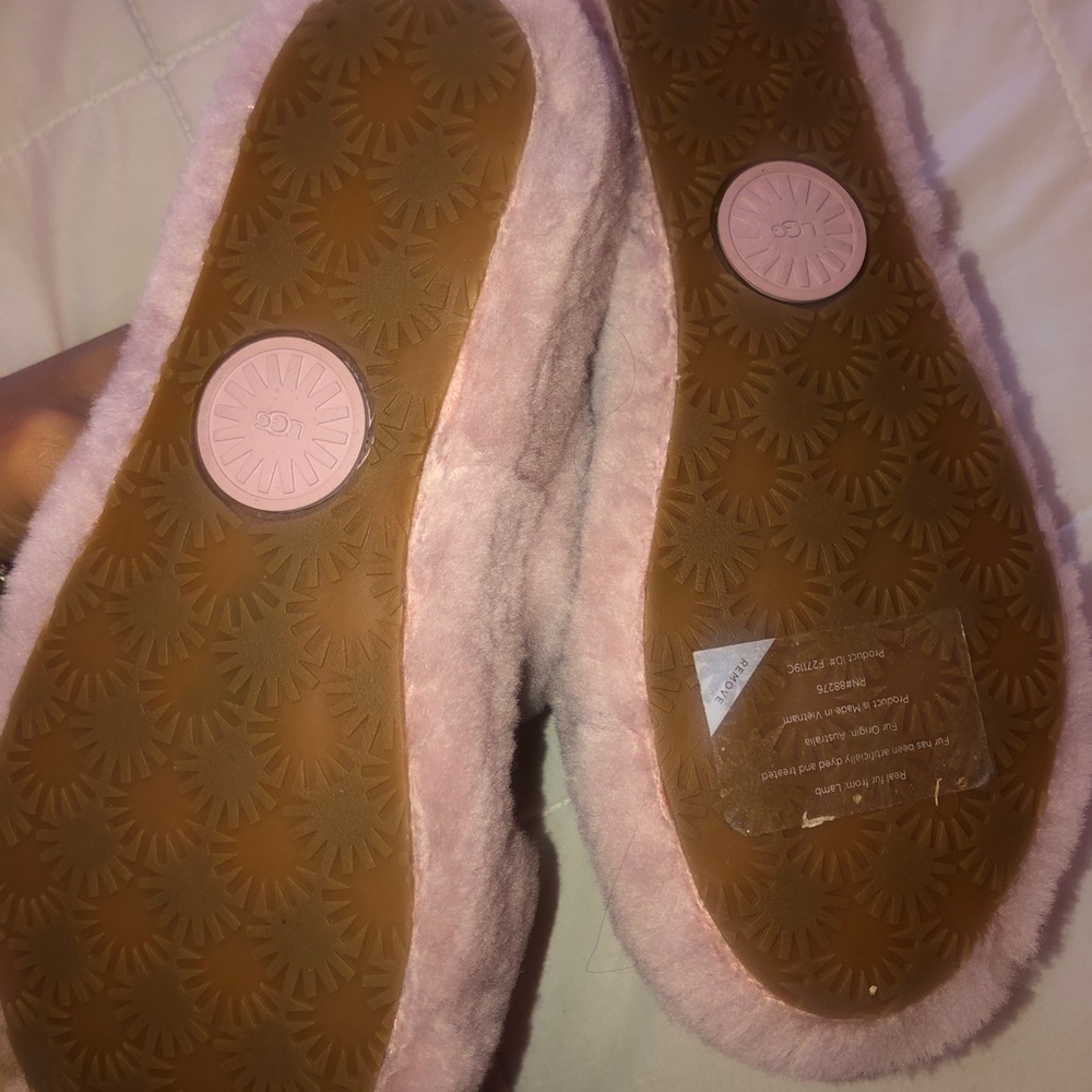 Ugg’s - Picture 7 of 8